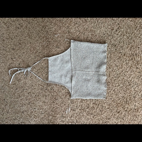 AE Halter Crop Top - Picture 2 of 3